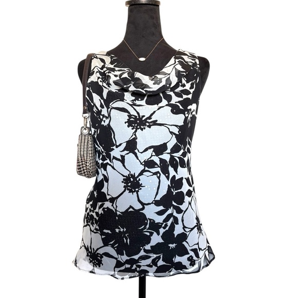 Jessica Howard Tops - Vintage Jessica Howard Floral Black and White Sleeveless Scoop Neck Sequin Top